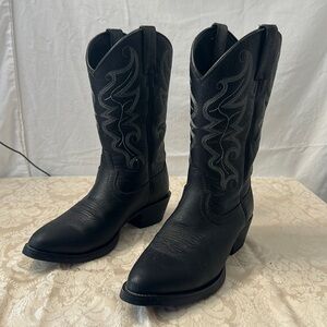Justin unisex, cowboy boots 8.5D